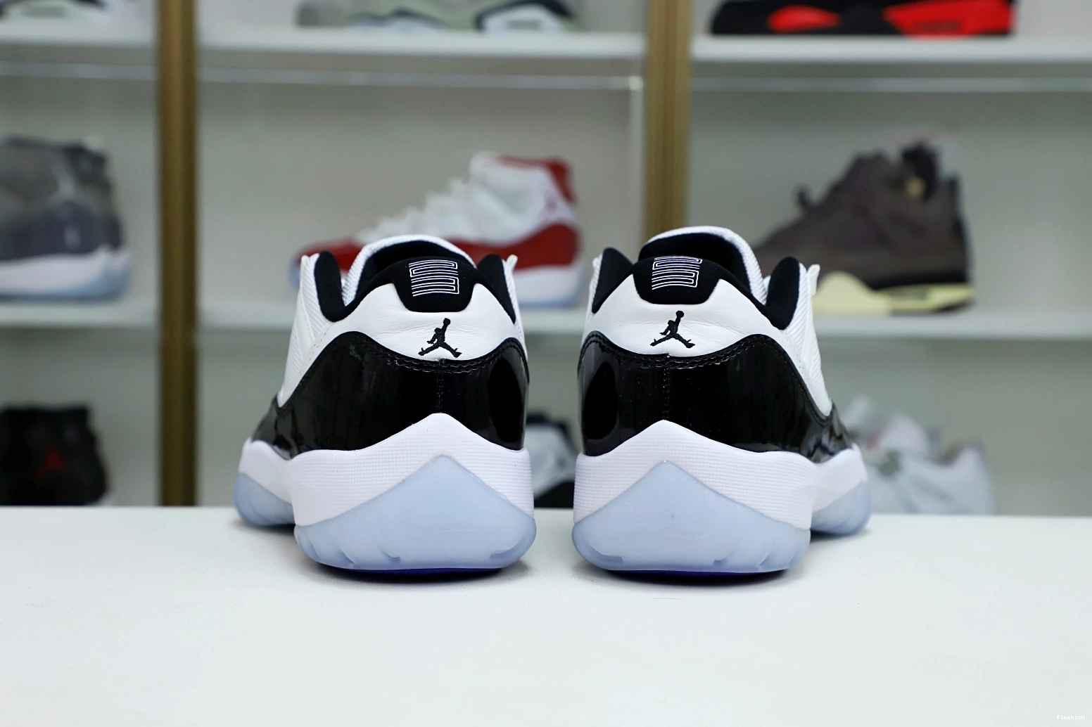 RETRO CONCORD JORDAN LOW 11 AIR 0831
